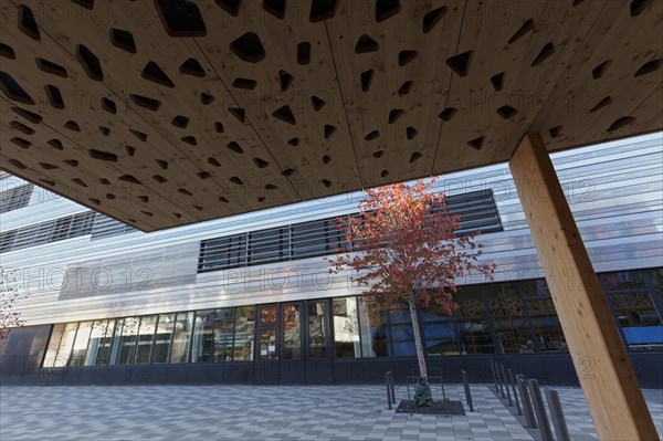 Modern cycle station of the Duesseldorf University of Applied Sciences