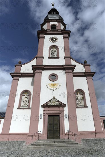 Late Baroque hall church of St. Kilian