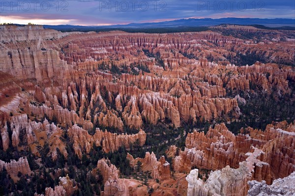 Sundown at Bryce Point