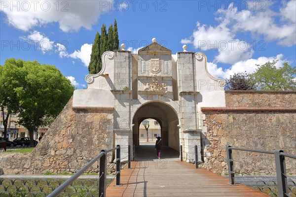 Puerta del Pilar Gate at the Parque Ronda del Pila in Badajoz