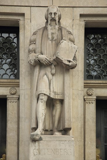 Johannes Gutenberg 1400-1468 by the sculptor Carl Wilhelm Bierbrauer 1888-1962
