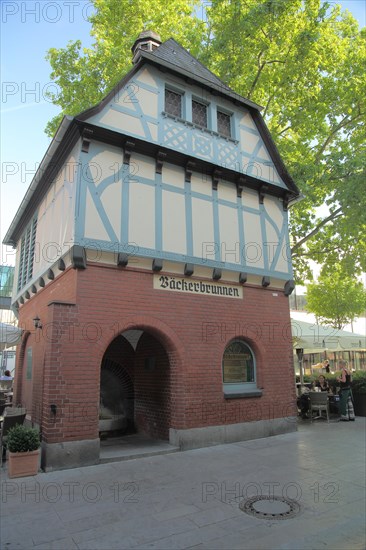 Half-timbered house with baker's fountain