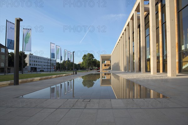 Forecourt of the RheinMain CongressCenter