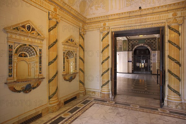 Kaiser-Friedrich-Bad Foyer