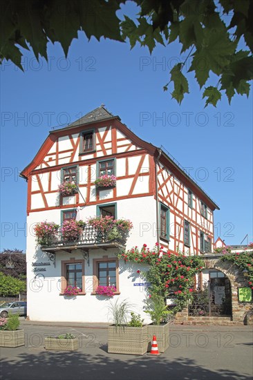 Weinhaus Krone on Montrichard Square in Eltville