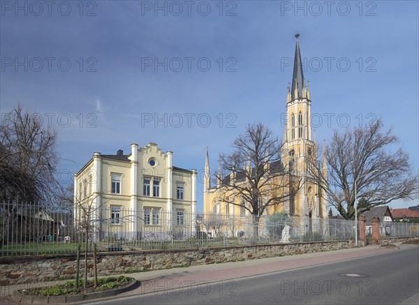 Rectory with neo-Gothic Johanneskirche in Erbach in Rheingau