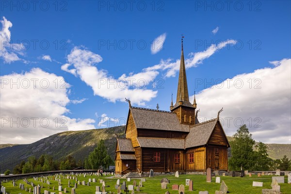 Lom Stave Church