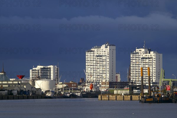 View of the Columbus Center from Fischereihafen eins