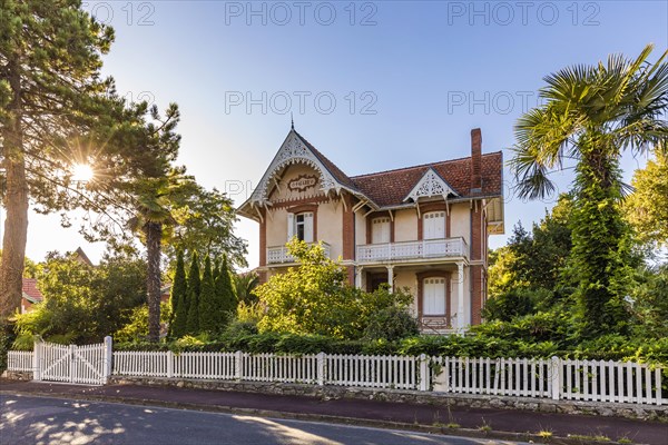 Belle Epoque villa in the Ville d'Hiver