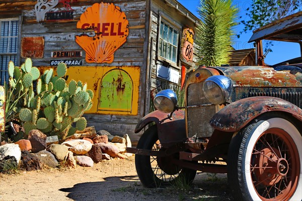 Vintage cars at the Hackberry General Store on historic Route 66. Kingman