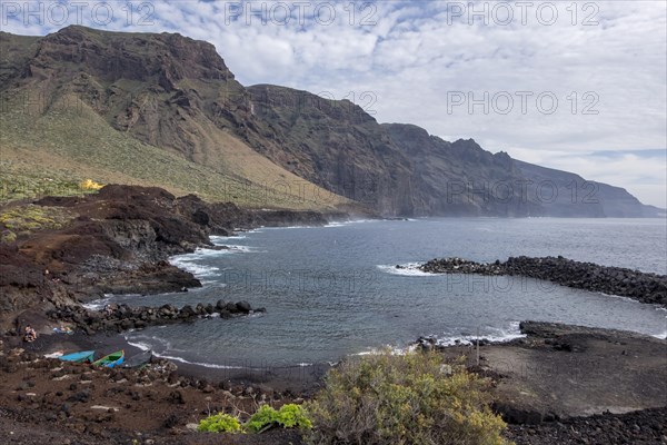 View of the cliffs of Los Gigantes
