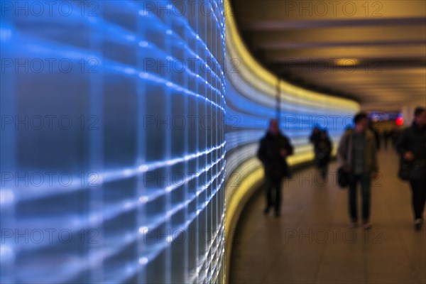 Passers-by in underground passage Passerelle