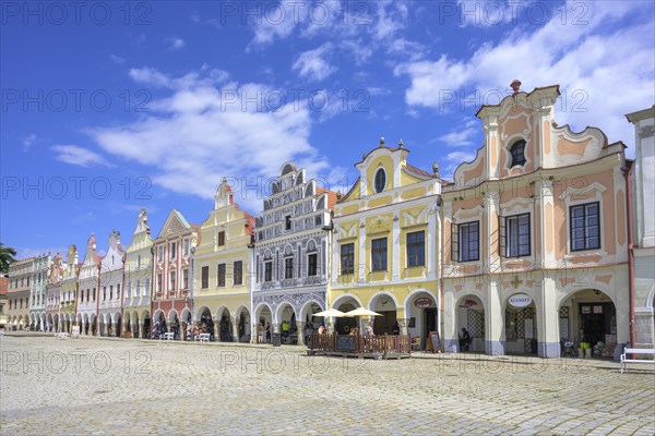 Renaissance and Baroque houses line the Zacharias von Neuhaus Market Square