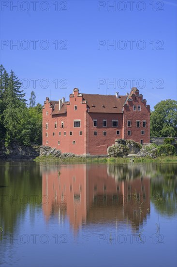 Cervena Lhota Moated Castle