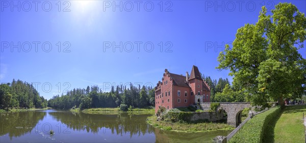 Cervena Lhota Moated Castle