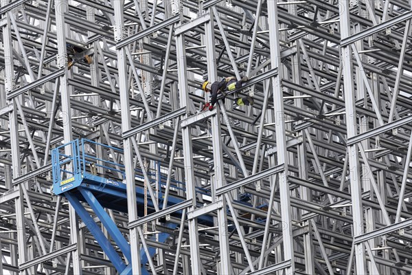 High bay warehouse under construction