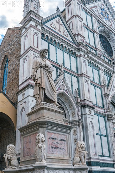 Statue and Monument to Dante Alighieri in Piazza Santa Croce