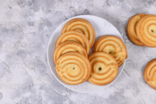 Top view of round ring shaped spritz biscuits