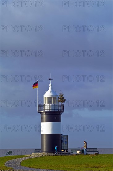 Lighthouse Kleiner Preusse at the harbour of Wremertief