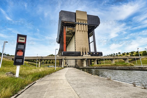 Strepy-Thieu boat lift one of the worlds largest boat lifts