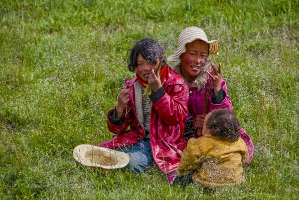 Pilgrims along the southern route into Western Tibet