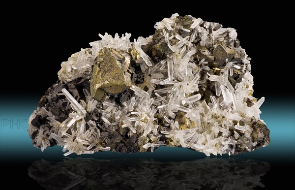 Chalcopyrite on Quartz