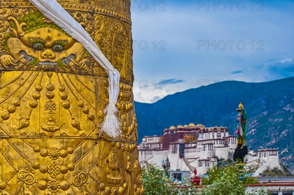 View from the Jokhang temple to the Potala
