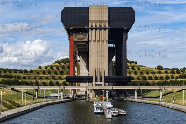 Strepy-Thieu boat lift one of the worlds largest boat lifts