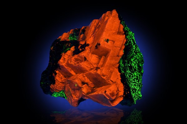 Calcite & Willemite in UV Light