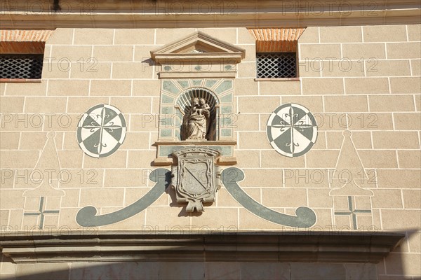 Madonna figure at the Monasterio de la Encarnacion in Plasencia