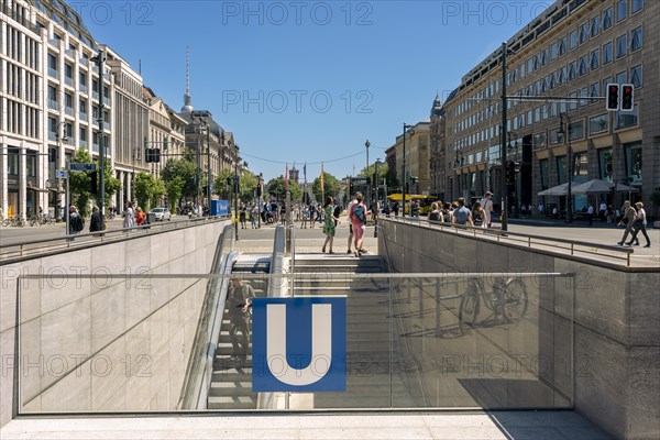 Exit at Unter den Linden underground station