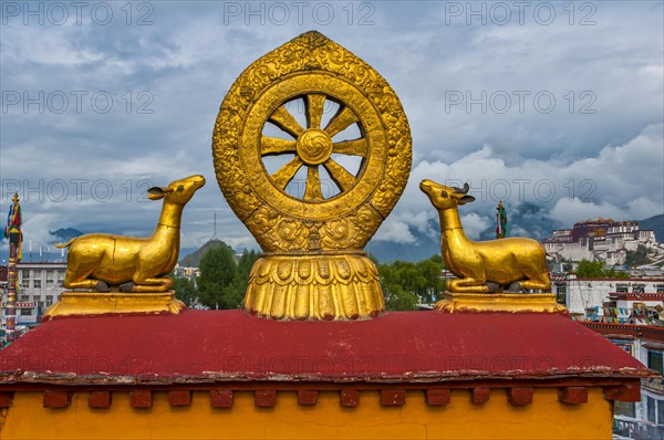 Buddhist symbols on the roof of the Jokhang temple