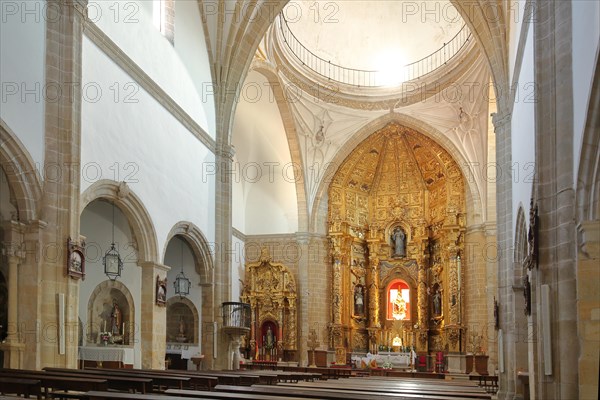 Interior with chancel of the church Iglesia de San Francisco