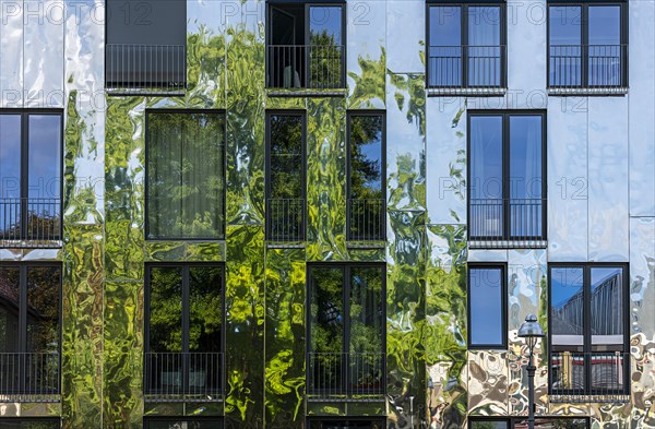 Chromed house facade with mirror effect