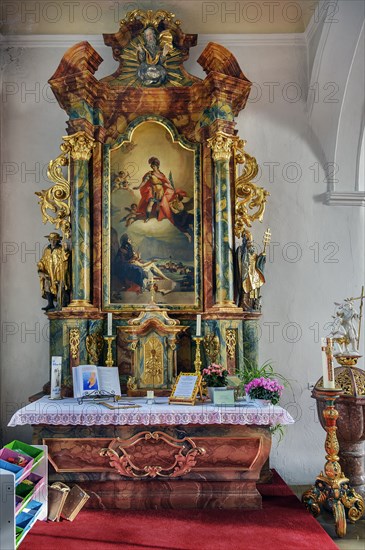 Side altar