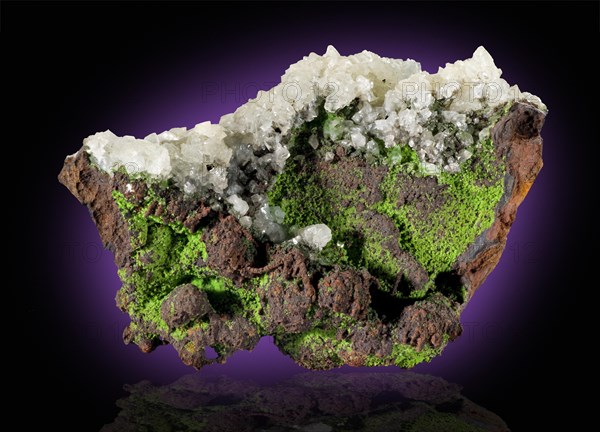 Conichalcite with Calcite