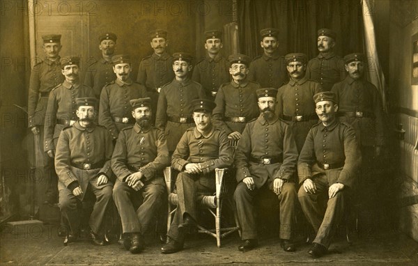 Group photograph of soldiers
