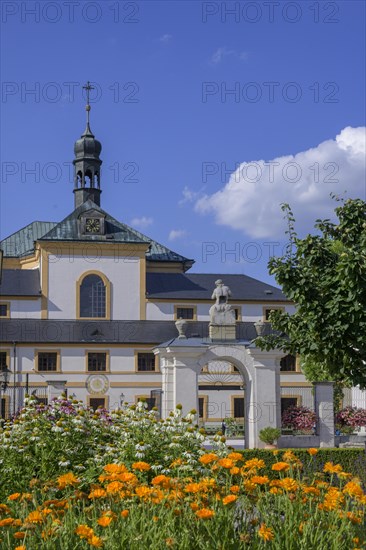 Garden and hospital building of the former spa