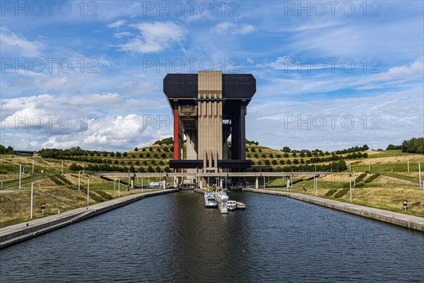 Strepy-Thieu boat lift one of the worlds largest boat lifts