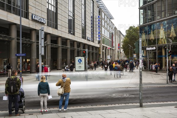 Pedestrian zone Prager Strasse