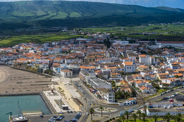 Overlook over Praia da Vittoria from the Gazebo torch monument