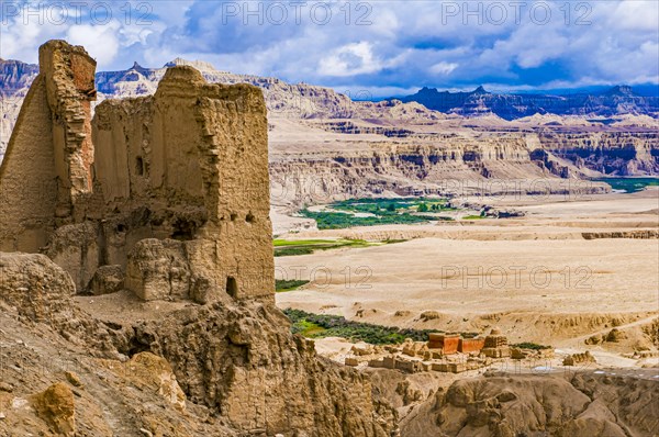 Collapsed houses in the kingdom of Guge