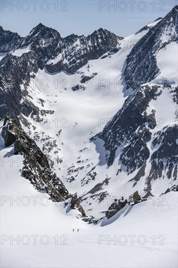 Ski tourers at the Turmscharte