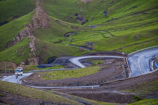 Curvy mountain pass from Tsochen to Lhasa