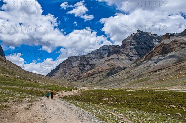 Pilgrims on the Kailash Kora