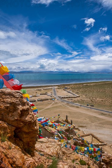 Yhe Chiu monastery at the Lake Manasarovar