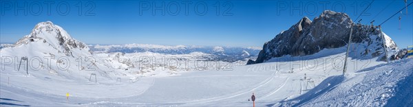 Skiing area on the Dachstein glacier