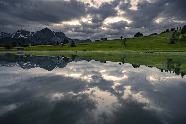 Schwendisee with reflection of the Altmann peak