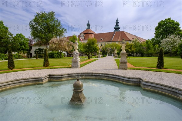 Court Garden