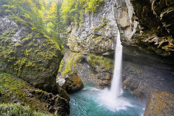 Berglistueber waterfall